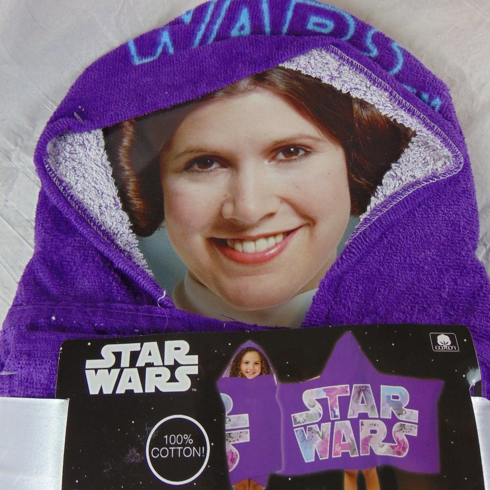 TOWEL WITH HOOD FOR GIRLS.